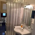 Caio Asinio Apartamento Nápoles