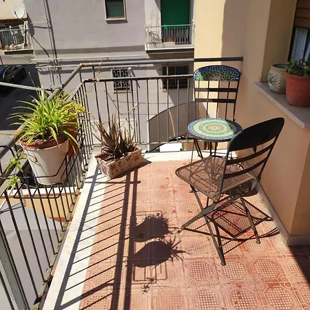 Caio Asinio Apartman