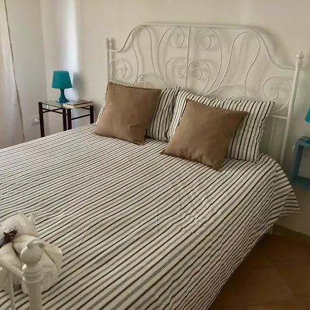 Caio Asinio Apartment *