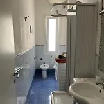 Caio Asinio *