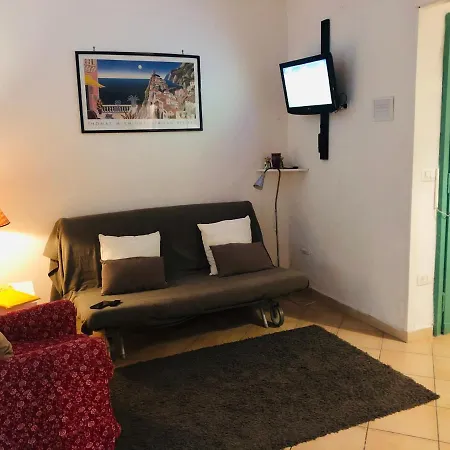 Apartamento Caio Asinio