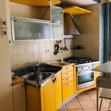 Caio Asinio Appartement Napels